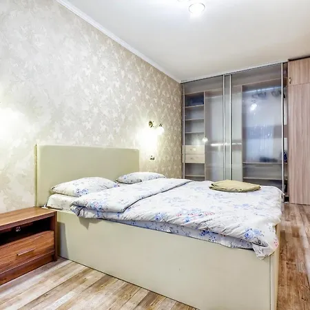 Центральная Панорама: Уютное Жилье Между Парками Almaty Exterior photo